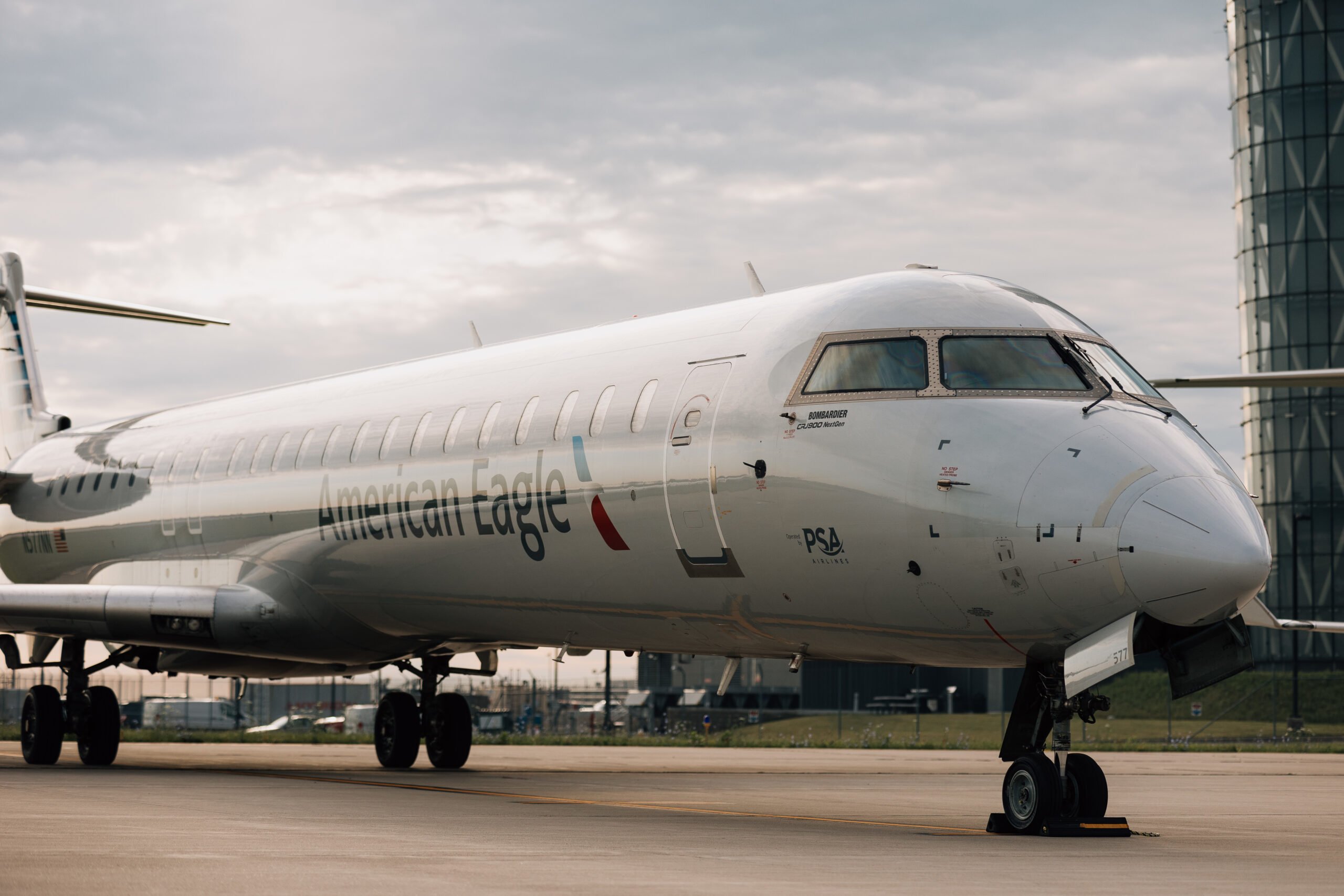 PSA to Acquire Seven CRJ 900 Aircraft