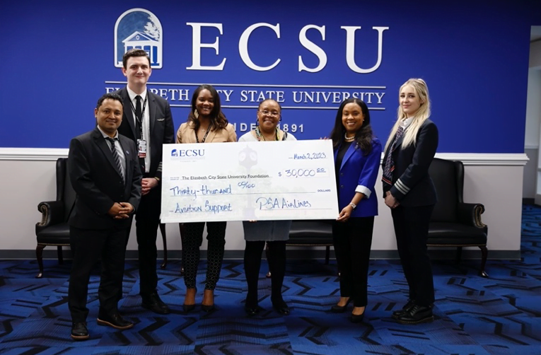 PSA supports aviation opportunities at ECSU with new partnership and a $30,000 gift